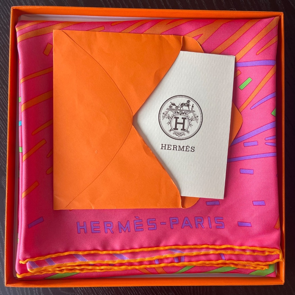 Authentic Hermes Silk Scarf Never Used - Picture 2 of 13